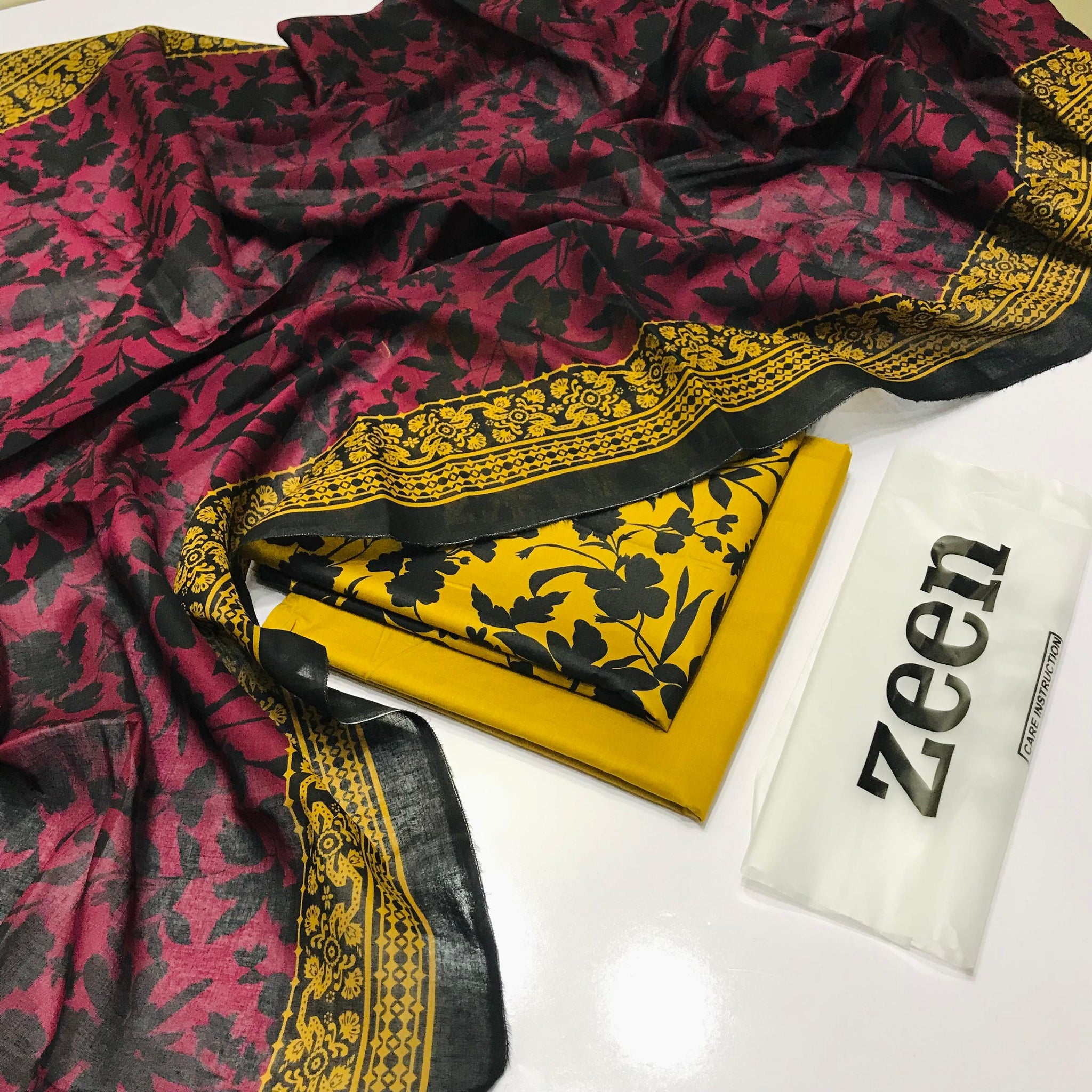 ZEEN DIGTIAL PRINT LAWN ORGINAL 3PC  ZN#011
